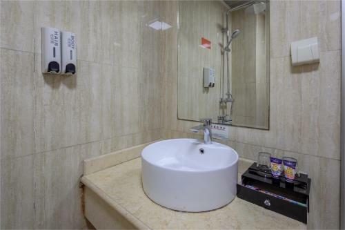 X�jushe Hotel