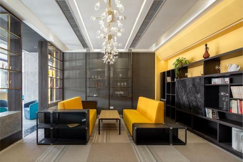 X�jushe Hotel