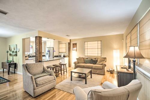 Cozy Pensacola Home With Yard 3 Mi To Downtown