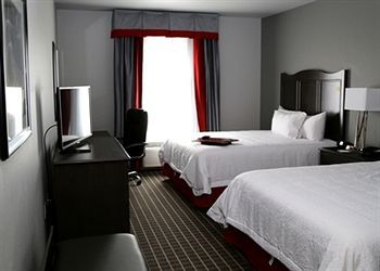 Posada Hampton Inn Pearsall
