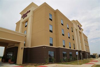 Posada Hampton Inn Pearsall