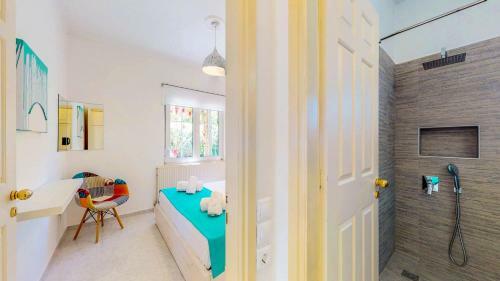 Seaview Garden Villa - Heated Pool