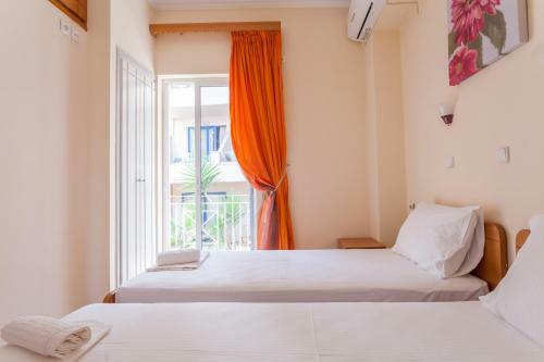 Christine Seaside Apartments In Chania