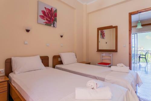 Christine Seaside Apartments In Chania