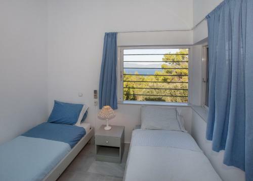 Villa Dream View In Theologos By Ghh