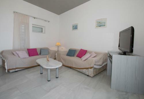 Villa Dream View In Theologos By Ghh