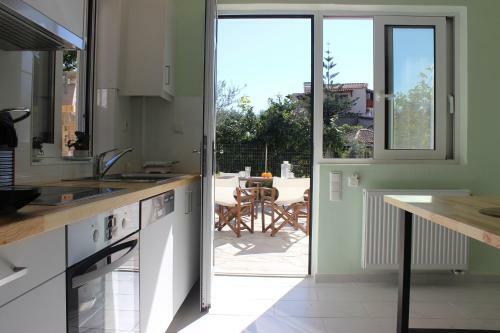 Minas New Apartment 2mins Walking From Stoupa Beach