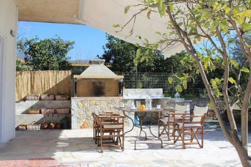 Minas New Apartment 2mins Walking From Stoupa Beach