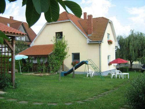 Apartamento Balatoni Ny�r Vend�gh�z