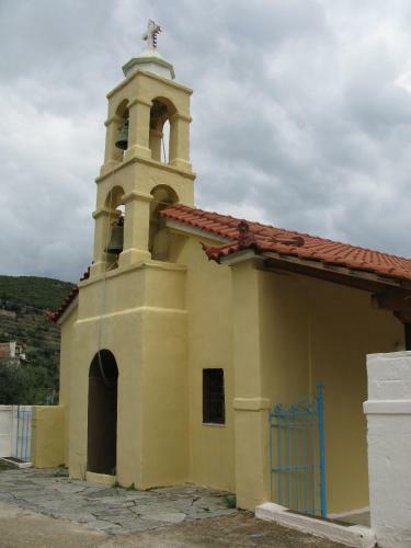 Homeberry Traditional Stone House In Tiros