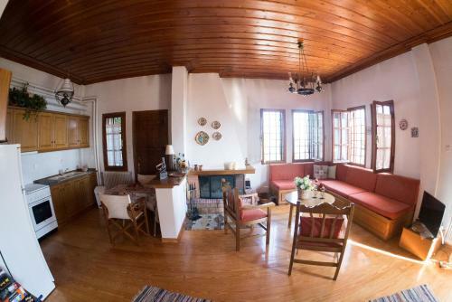 Pelion House With Wonderful View