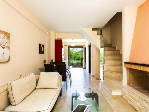 Apartment In Holiday Complex In Vlichada With Parking Space