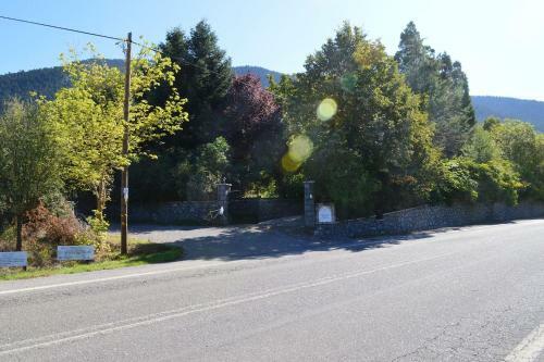 Villa Vytina With Garden And Bbq