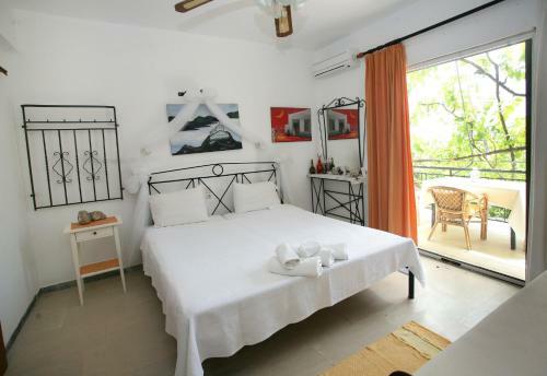 Nakou House