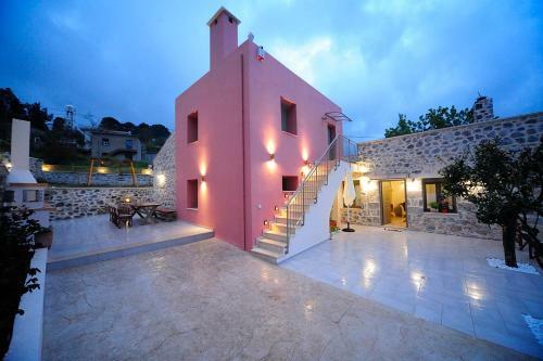 Hawk Villa, Nature Essence!