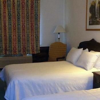 Hotel Elizabeth Inn And Convention Center