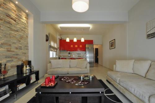 F & B Collection - Apartment For 3