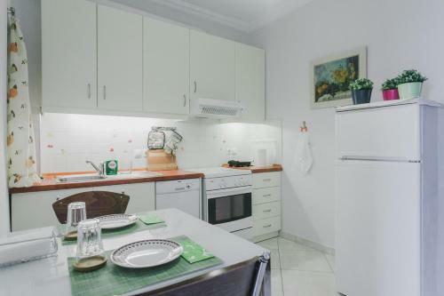 Top Floor Apartment At The City Center