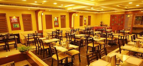 Hotel Ragavendra Residency