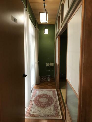 Hostal Nakaya B&B