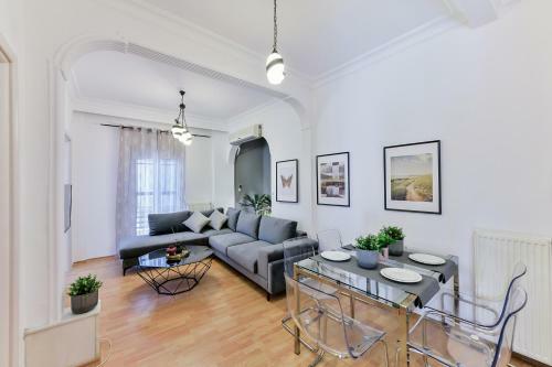Porto Sea View Apartments - Mitropoleos