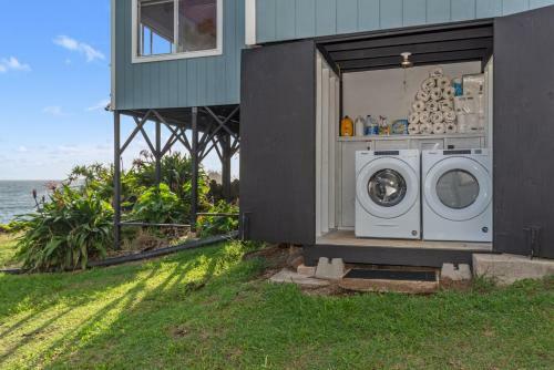 Hana Bay Oceanfront Elua Cottage Cottage