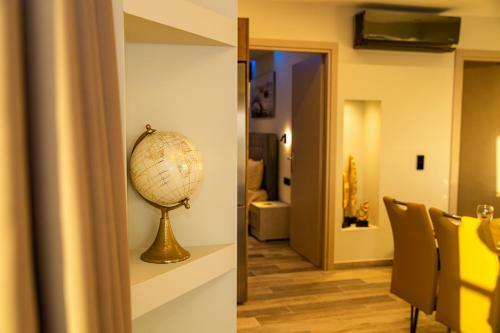 Black Rocks Family, Luxury Seafront Maisonette