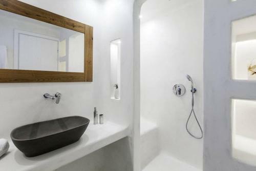 Villa Breathtaking 6 Bed In Platis Gialos