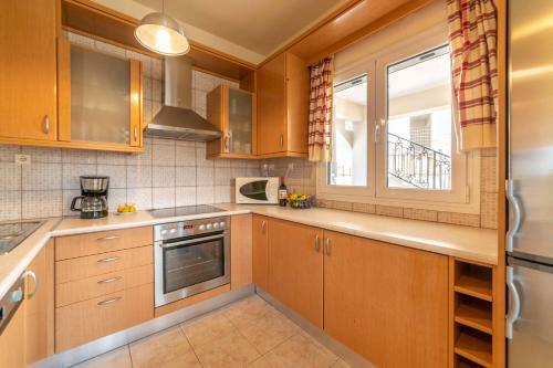 Filia's Stunning Sea View Apartment