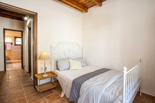 Sunny Countryside Villa - 5 Min To ?