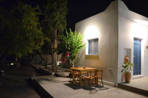 Spitaki - House With Garden By The Beach - Pefki