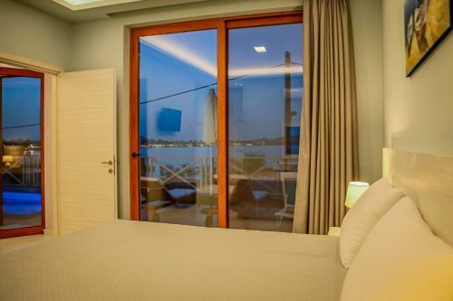 Bay View Villa Agios Sostis