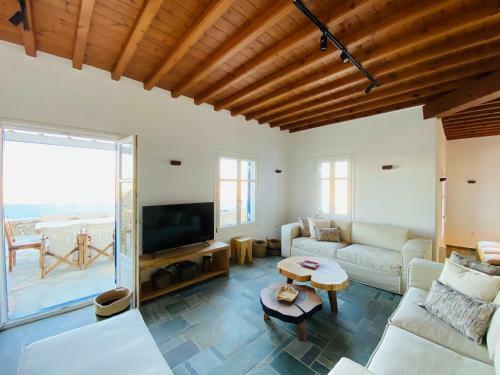 Patron Pool Villa By Mykonos & More