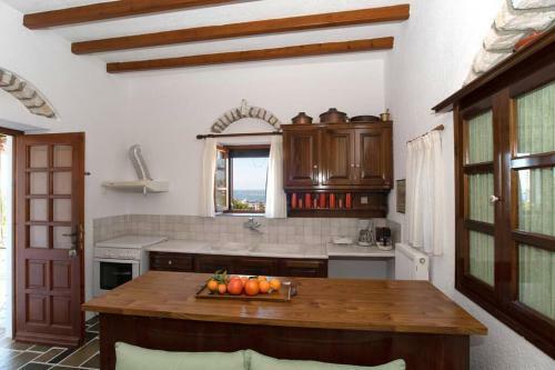 Traditional Stonehouse For 4 Ppl In Paros