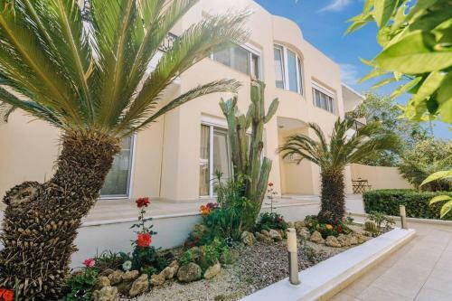 Apartamento Aloe, Cozy Apt Garden View, 5' Beach Away