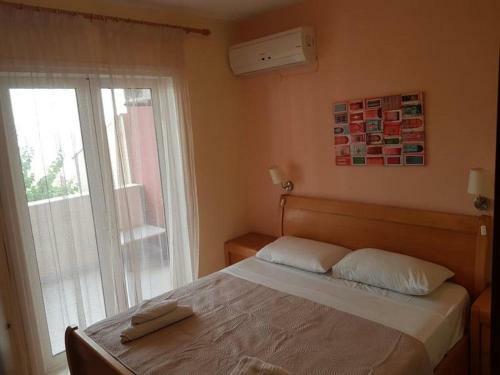 Inviting Apartment In Corfu With Sea View And Balcony