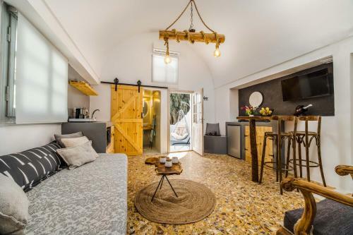 Villa Asera Suites Only 300m From Kamari Beach
