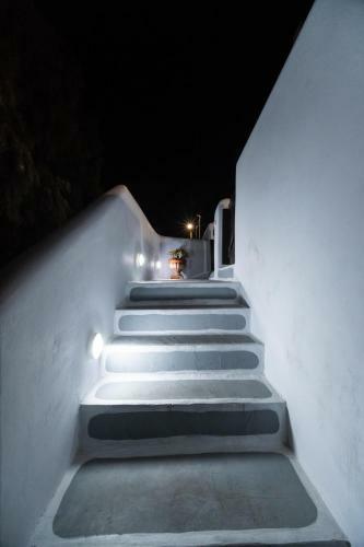 Villa Asera Suites Only 300m From Kamari Beach