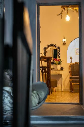 Villa Asera Suites Only 300m From Kamari Beach