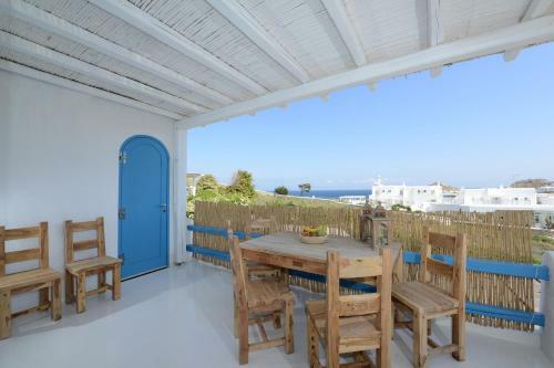 Villa Luxury White Maisonette