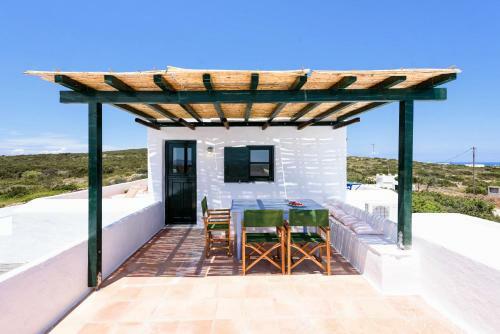 Traditional Villa 5-min Walk To The Beach