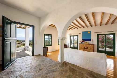 Traditional Villa 5-min Walk To The Beach