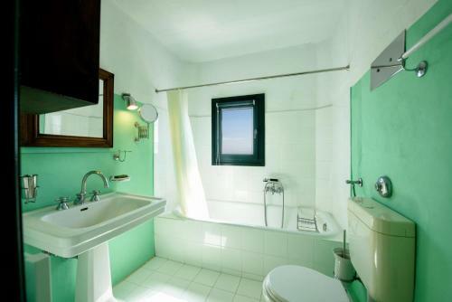 Traditional Villa 5-min Walk To The Beach