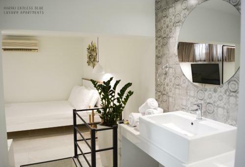 Haraki Endless Blue Luxury Apartments