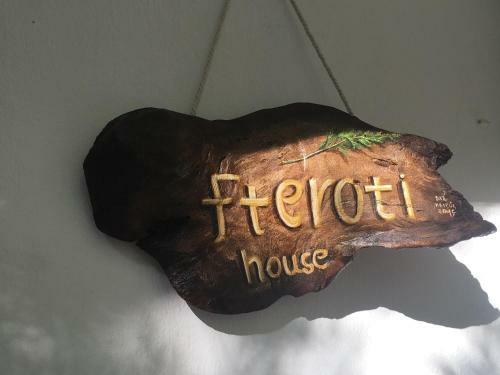 Apartamento Fteroti House