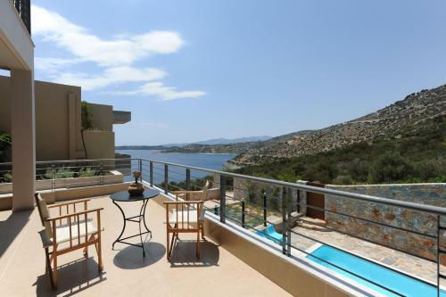 Gorgeous Eco Friendly Seaside Villa Nefeli