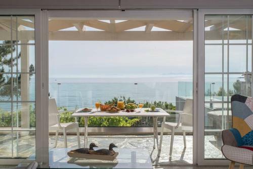 Addimare Sea View Villa, A Coastal Retreat