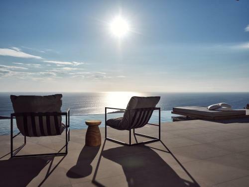 Etheria Luxury Villas & Suites