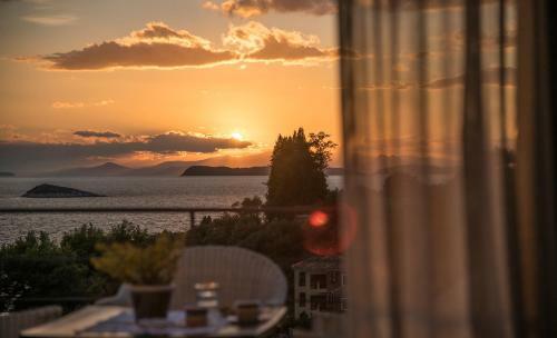 Grand View Elios