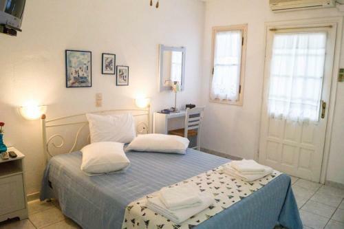 Violetta Apartments